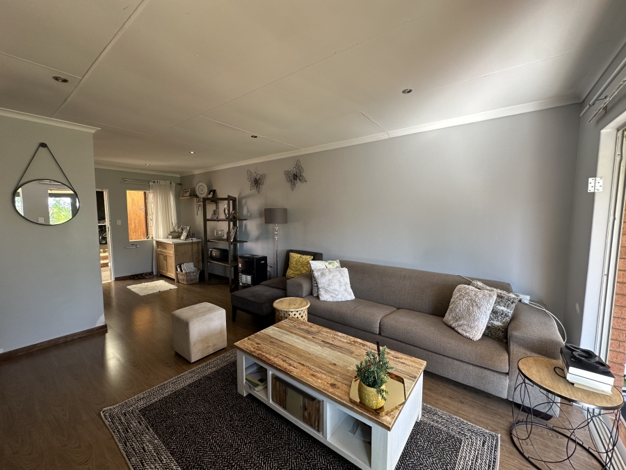 To Let 3 Bedroom Property for Rent in Mooikloof Ridge Gauteng