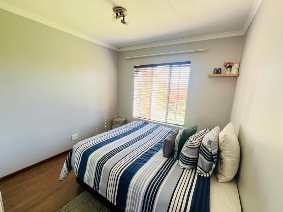 To Let 3 Bedroom Property for Rent in Mooikloof Ridge Gauteng