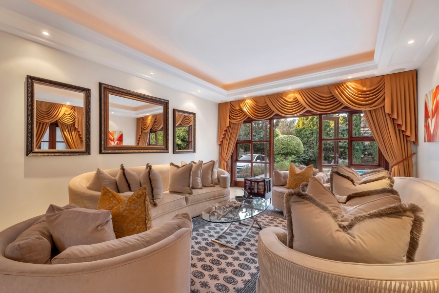 To Let 4 Bedroom Property for Rent in Bryanston Gauteng