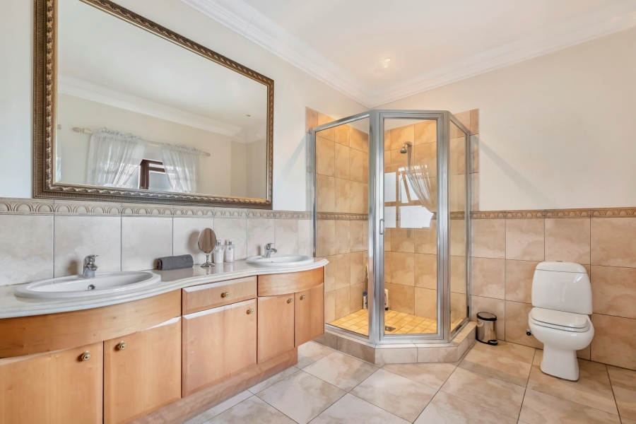 To Let 4 Bedroom Property for Rent in Bryanston Gauteng