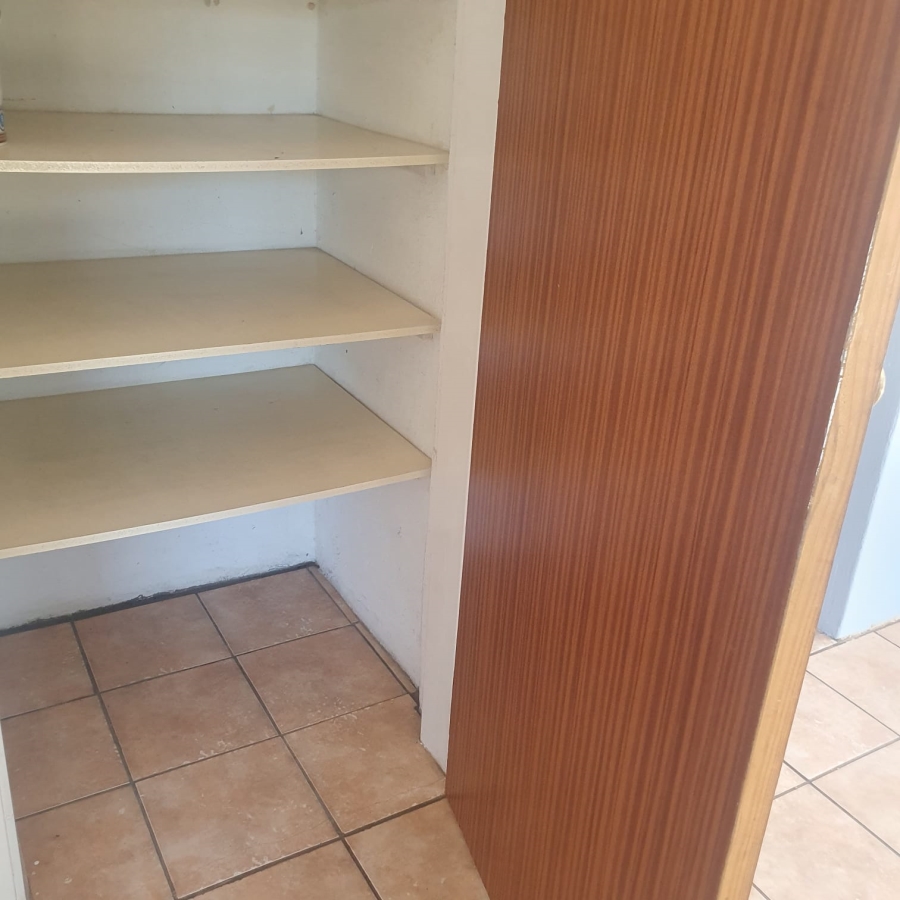 To Let 1 Bedroom Property for Rent in Lyttelton Manor Gauteng