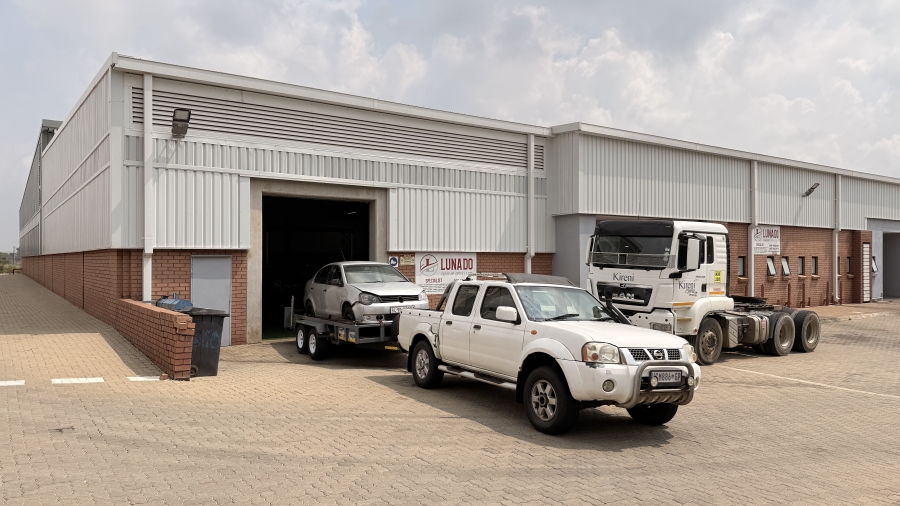 To Let commercial Property for Rent in Clayville Gauteng