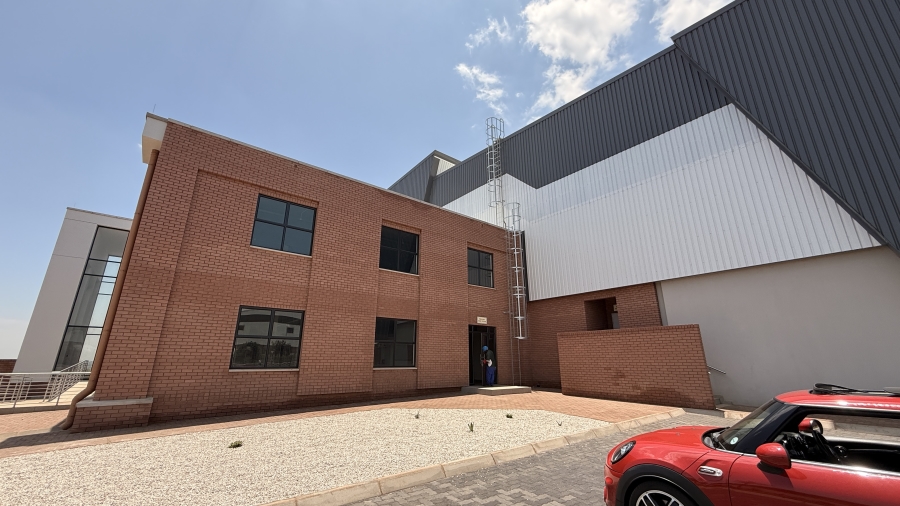 To Let commercial Property for Rent in Clayville Gauteng