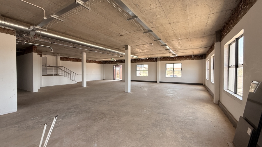 To Let commercial Property for Rent in Clayville Gauteng