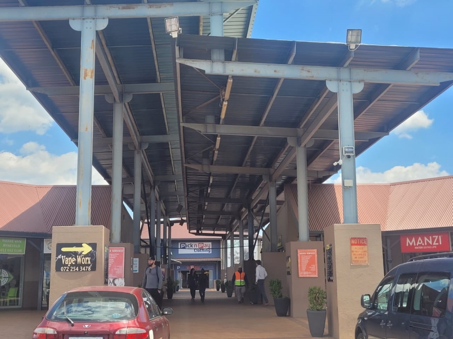 To Let commercial Property for Rent in Pierre Van Ryneveld Gauteng