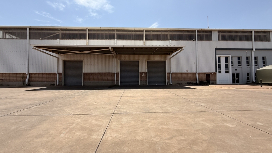 To Let commercial Property for Rent in Clayville Gauteng
