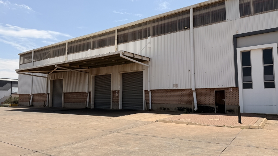 To Let commercial Property for Rent in Clayville Gauteng