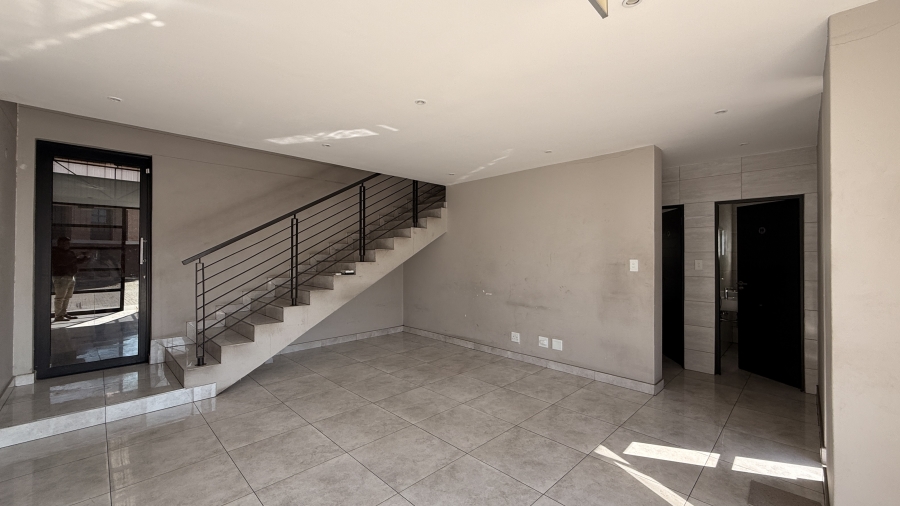 To Let commercial Property for Rent in Clayville Gauteng