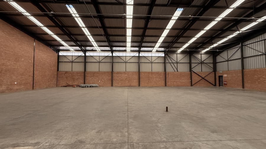 To Let commercial Property for Rent in Clayville Gauteng