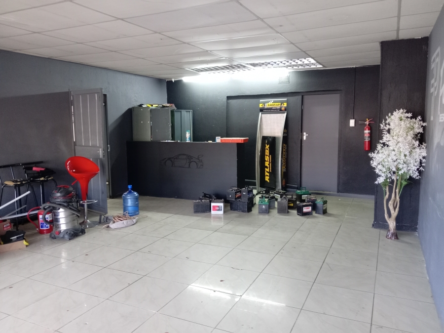Commercial Property for Sale in Oakdene Gauteng