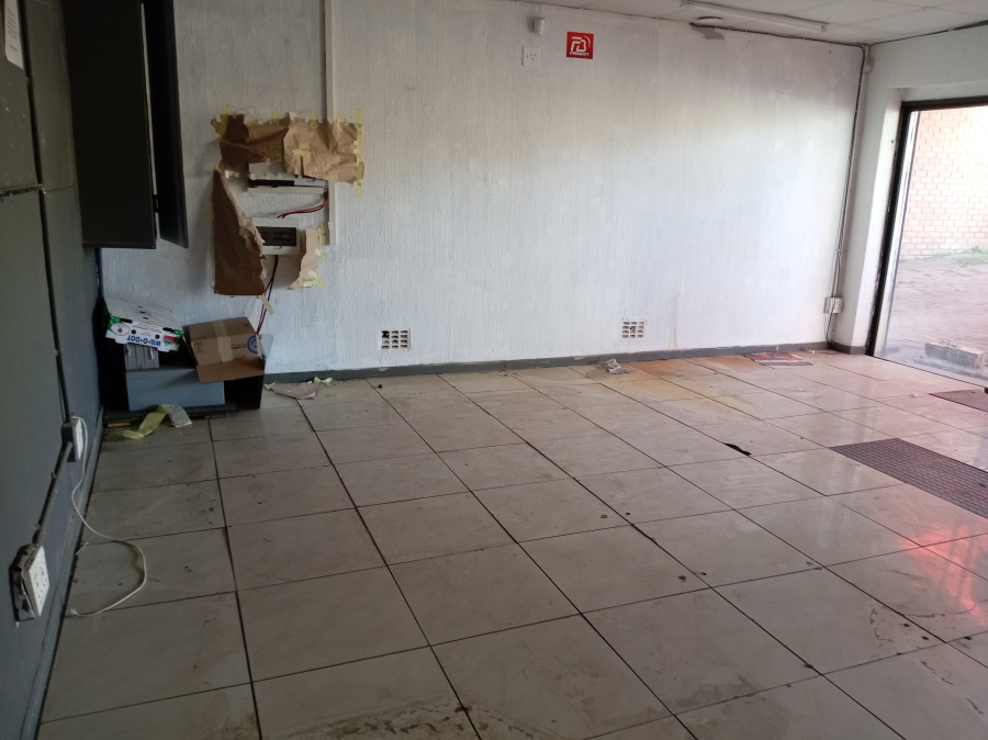 Commercial Property for Sale in Oakdene Gauteng