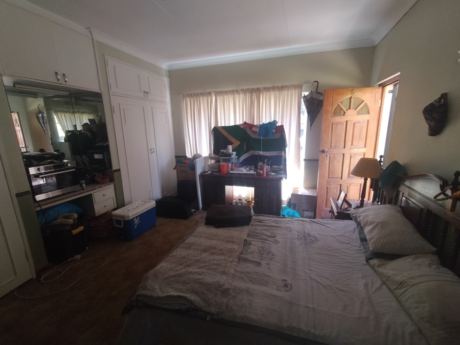 8 Bedroom Property for Sale in Pretoria North Gauteng
