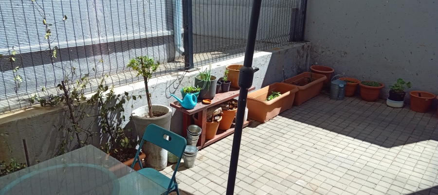 To Let 2 Bedroom Property for Rent in Morningside Gauteng