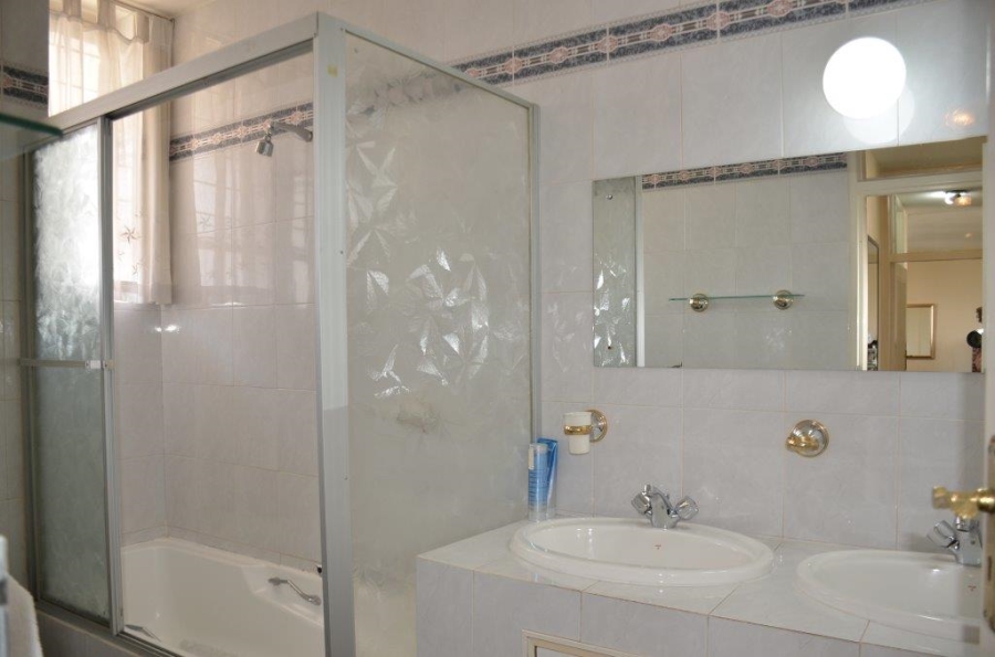 2 Bedroom Property for Sale in Bedfordview Gauteng