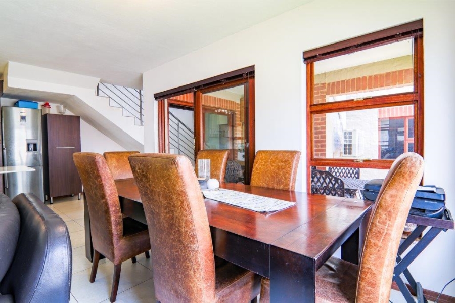 3 Bedroom Property for Sale in Candlewoods Country Estate Gauteng