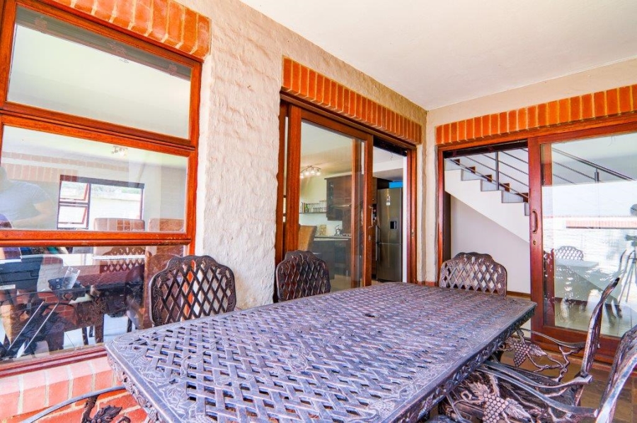3 Bedroom Property for Sale in Candlewoods Country Estate Gauteng