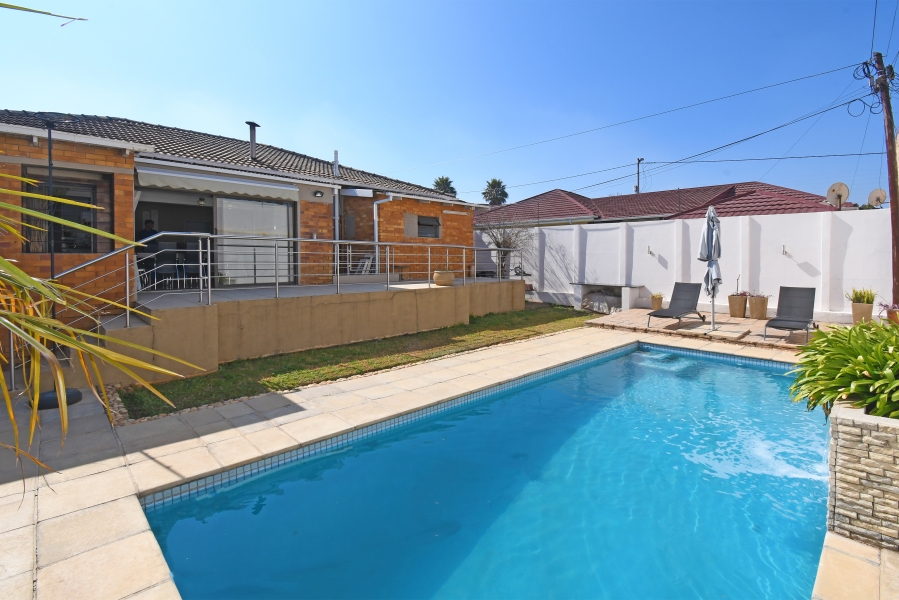 3 Bedroom Property for Sale in Crosby Gauteng
