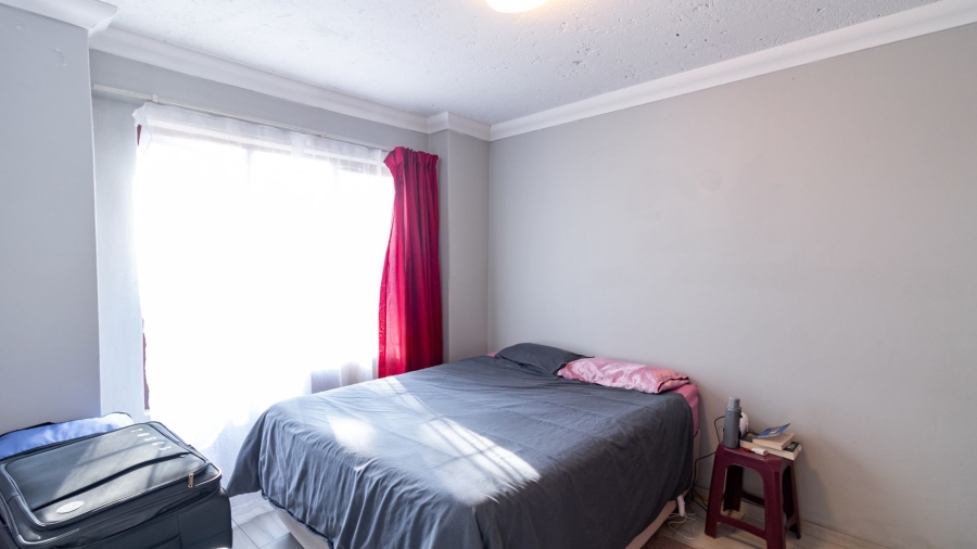 1 Bedroom Property for Sale in Noordwyk Gauteng