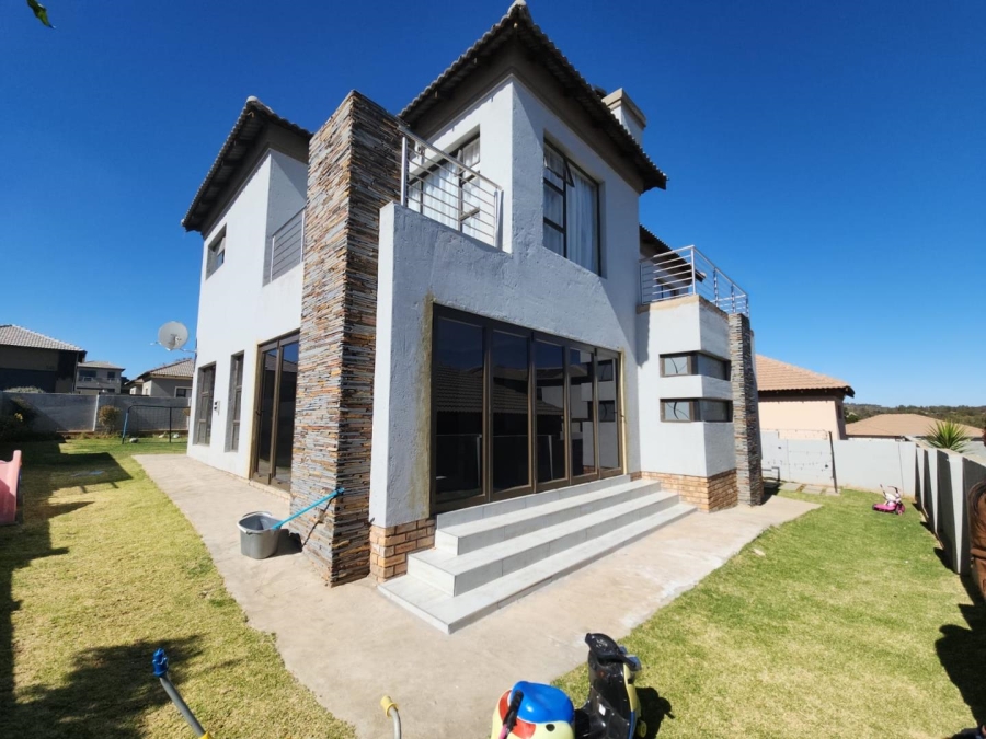 4 Bedroom Property for Sale in Wildtuinpark Gauteng