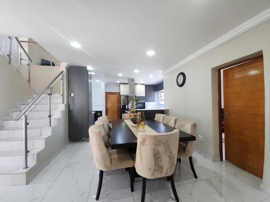 4 Bedroom Property for Sale in Wildtuinpark Gauteng