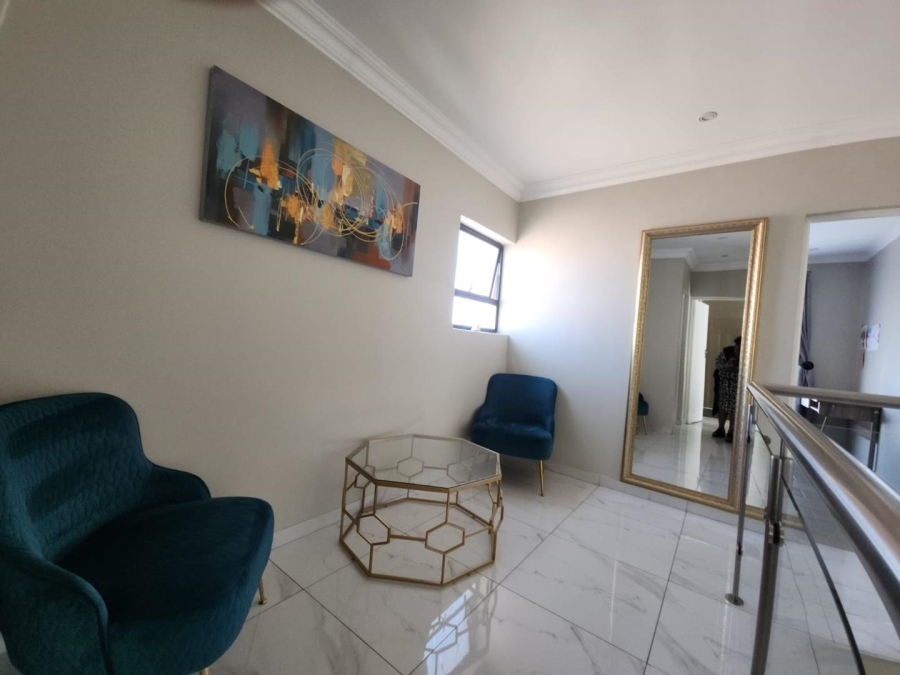 4 Bedroom Property for Sale in Wildtuinpark Gauteng