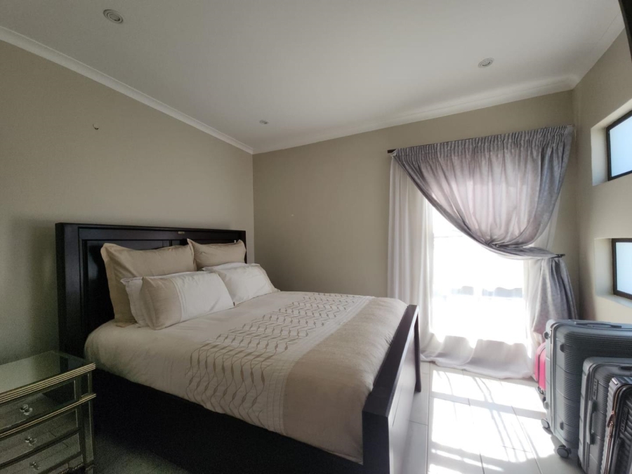 4 Bedroom Property for Sale in Wildtuinpark Gauteng