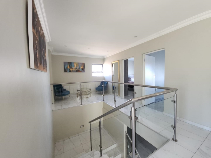 4 Bedroom Property for Sale in Wildtuinpark Gauteng
