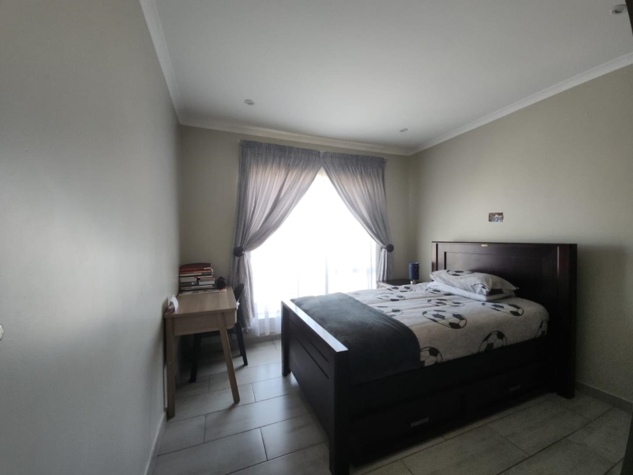 4 Bedroom Property for Sale in Wildtuinpark Gauteng