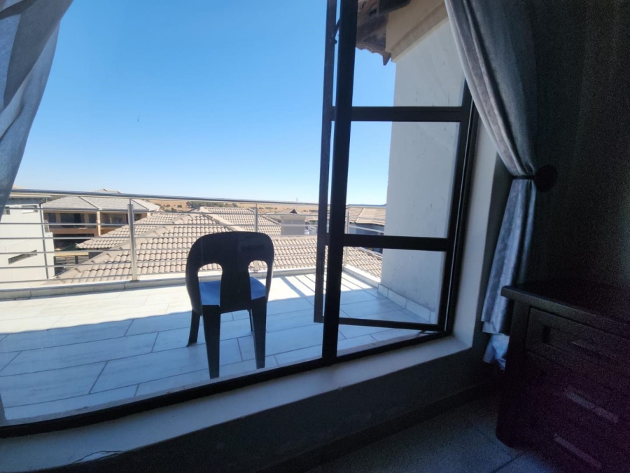 4 Bedroom Property for Sale in Wildtuinpark Gauteng