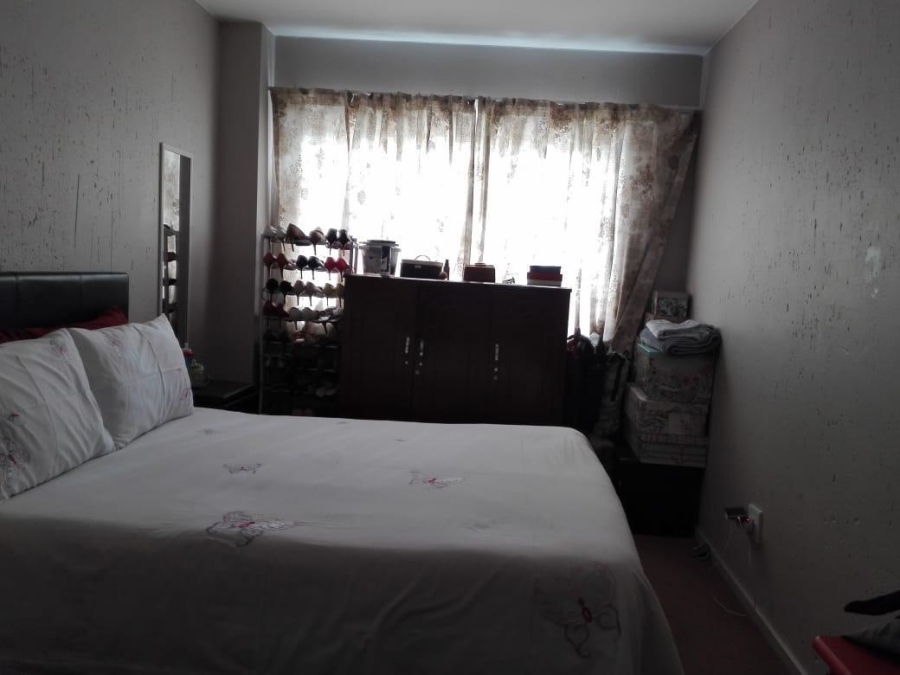1 Bedroom Property for Sale in Klippoortje Gauteng