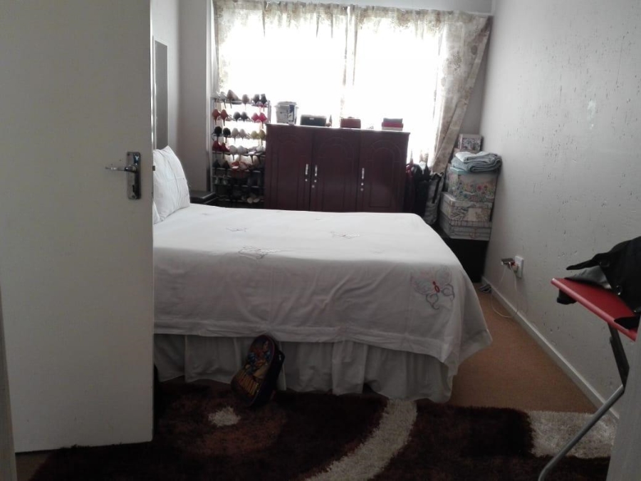 1 Bedroom Property for Sale in Klippoortje Gauteng