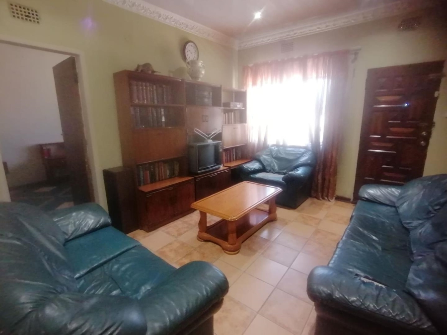 3 Bedroom Property for Sale in Molapo Gauteng