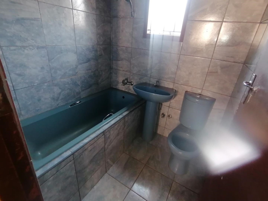 2 Bedroom Property for Sale in Rietvallei Gauteng