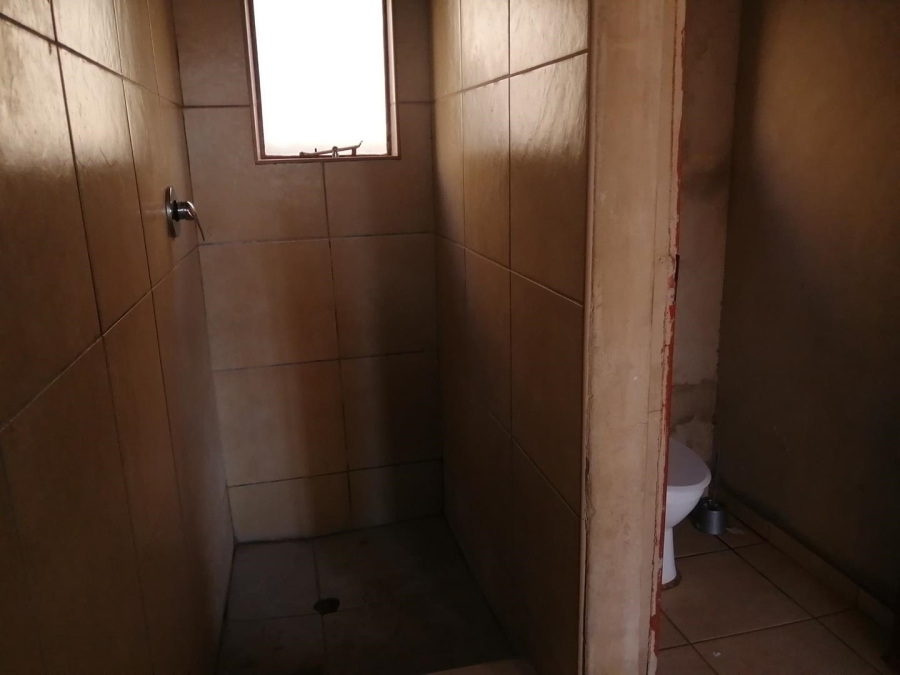 2 Bedroom Property for Sale in Rietvallei Gauteng