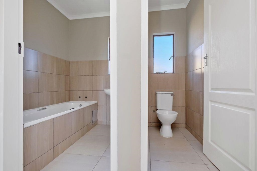 2 Bedroom Property for Sale in Westonaria Gauteng