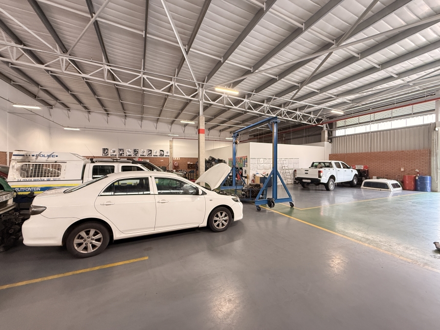 To Let commercial Property for Rent in Clayville Gauteng