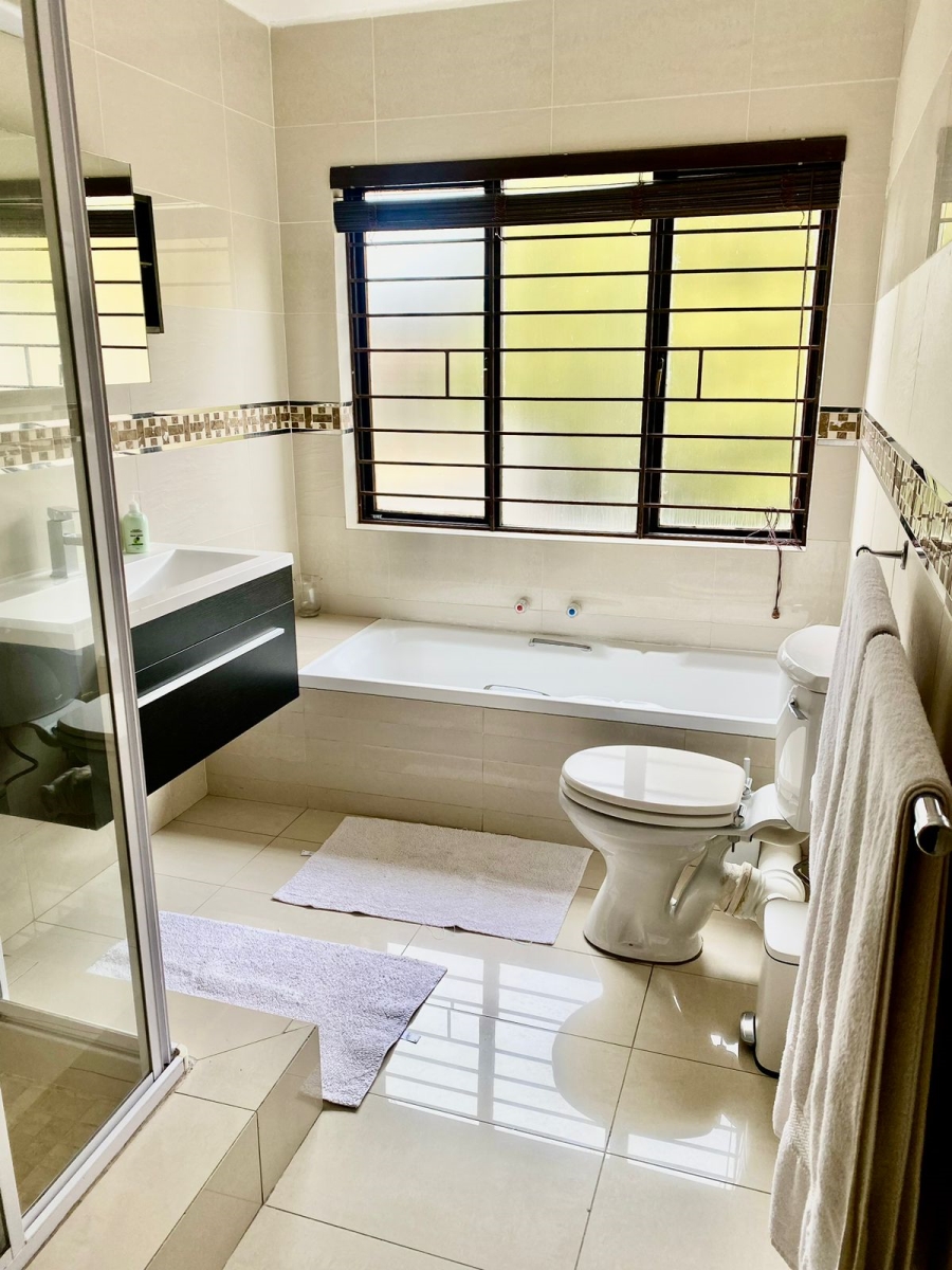 To Let 3 Bedroom Property for Rent in Morningside Gauteng