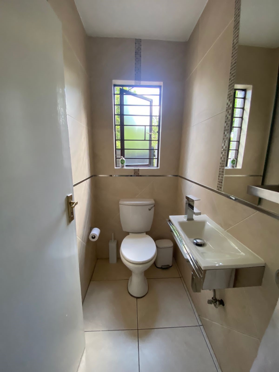 To Let 3 Bedroom Property for Rent in Morningside Gauteng