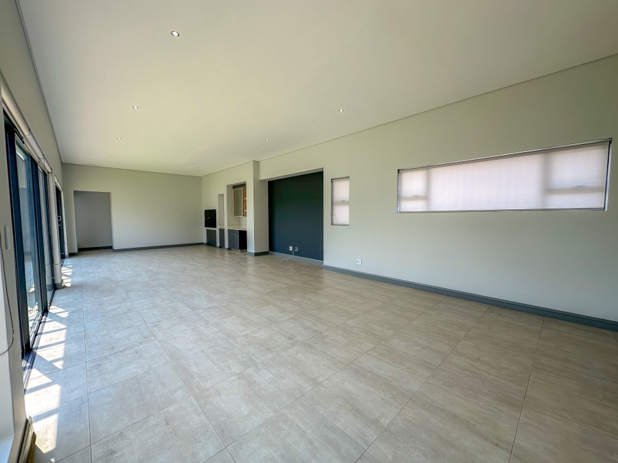 To Let 4 Bedroom Property for Rent in Midstream Heights Gauteng