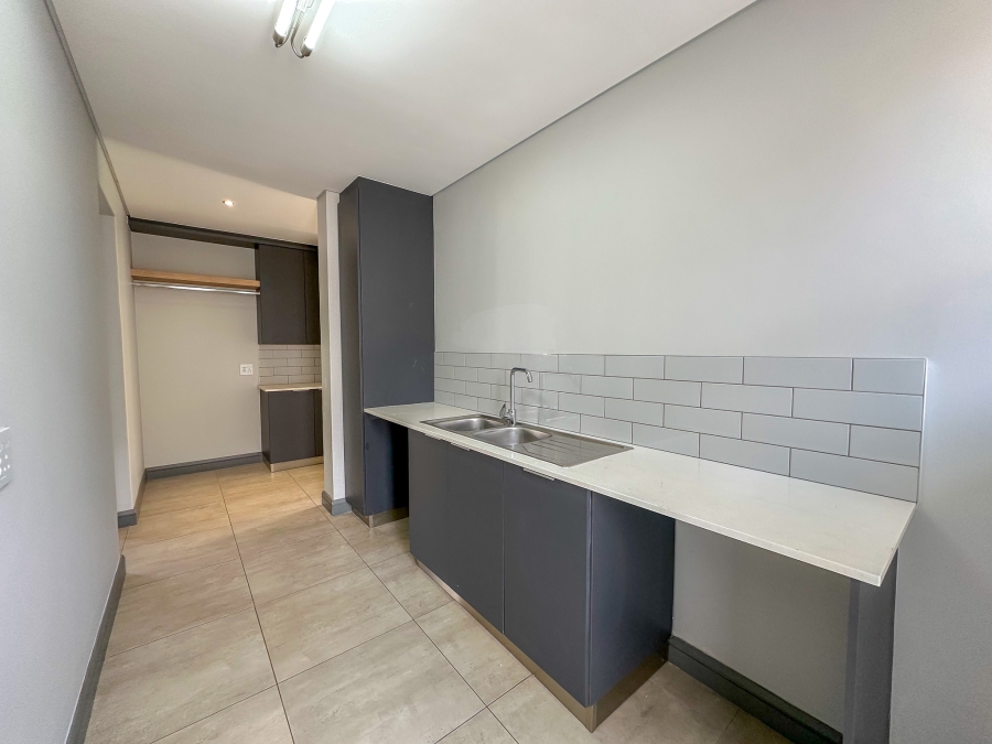 To Let 4 Bedroom Property for Rent in Midstream Heights Gauteng