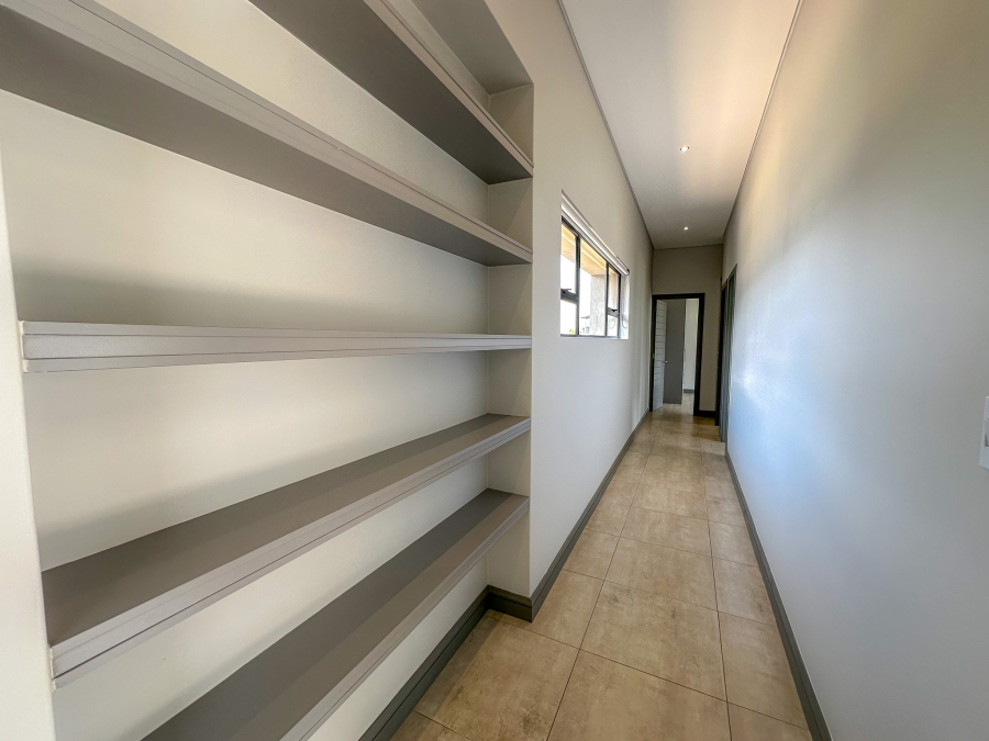To Let 4 Bedroom Property for Rent in Midstream Heights Gauteng