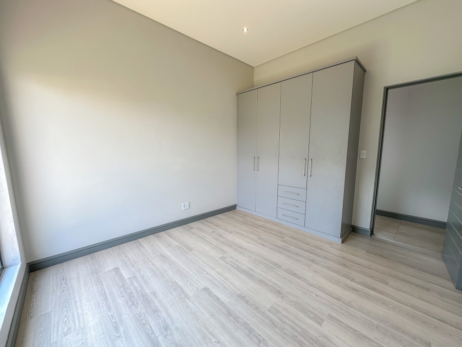 To Let 4 Bedroom Property for Rent in Midstream Heights Gauteng