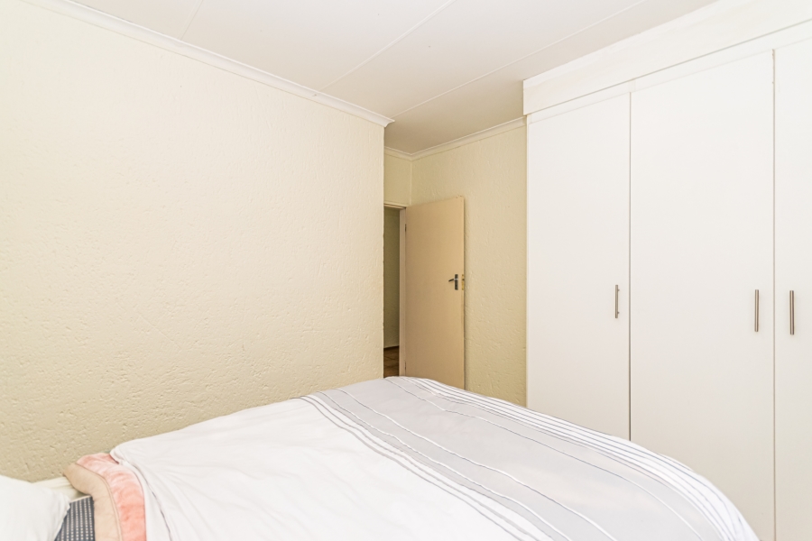 3 Bedroom Property for Sale in Die Hoewes Gauteng