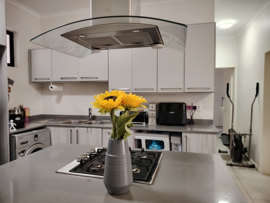 2 Bedroom Property for Sale in Carlswald Gauteng