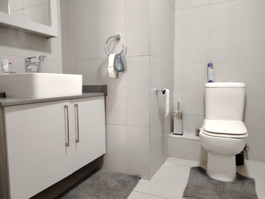 2 Bedroom Property for Sale in Carlswald Gauteng