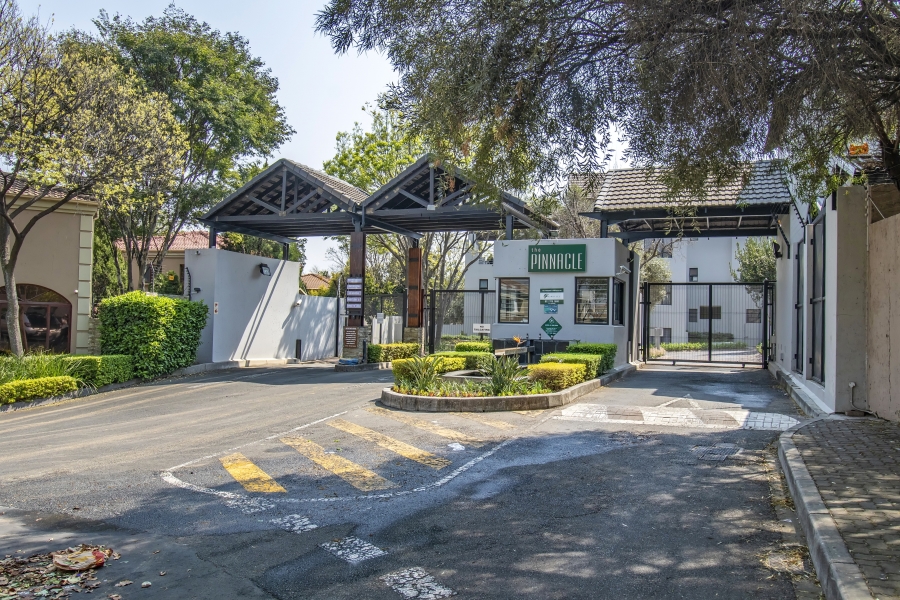 2 Bedroom Property for Sale in Douglasdale Gauteng