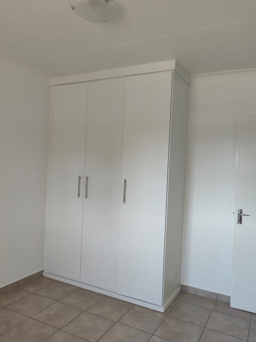 To Let 2 Bedroom Property for Rent in Albertsdal Gauteng