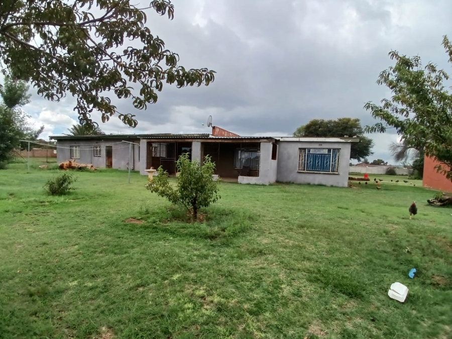 4 Bedroom Property for Sale in Pelzvale A H Gauteng