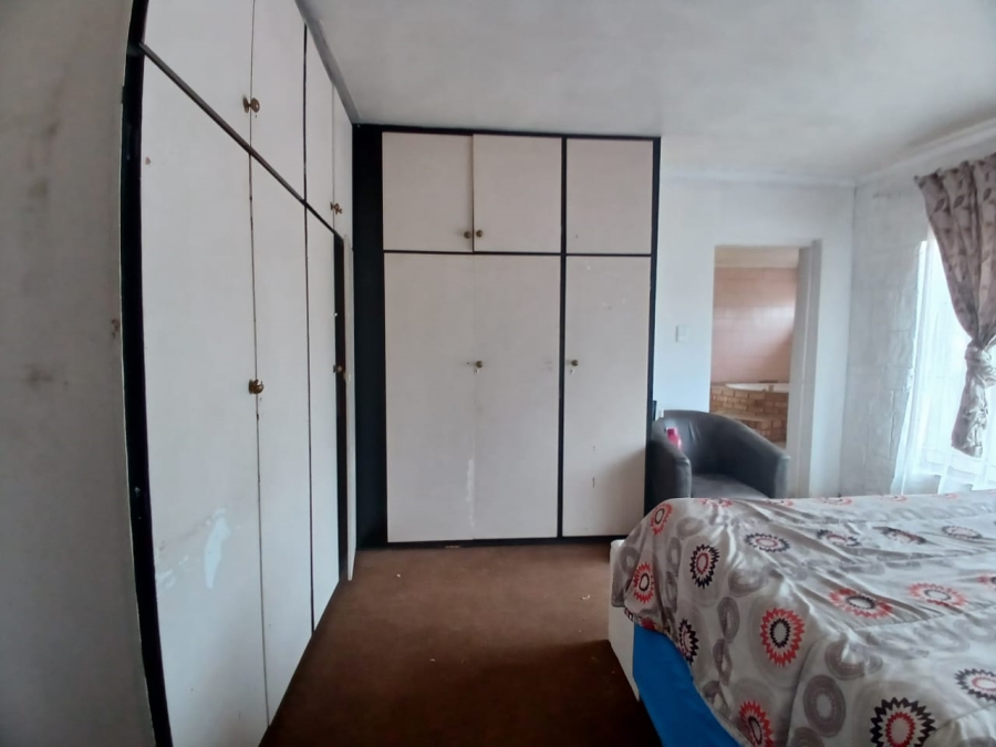 4 Bedroom Property for Sale in Pelzvale A H Gauteng