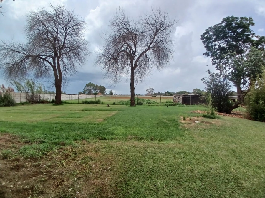 4 Bedroom Property for Sale in Pelzvale A H Gauteng